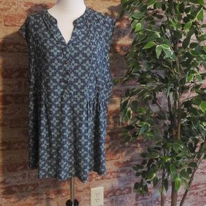 Sleeveless Patterend Blouse